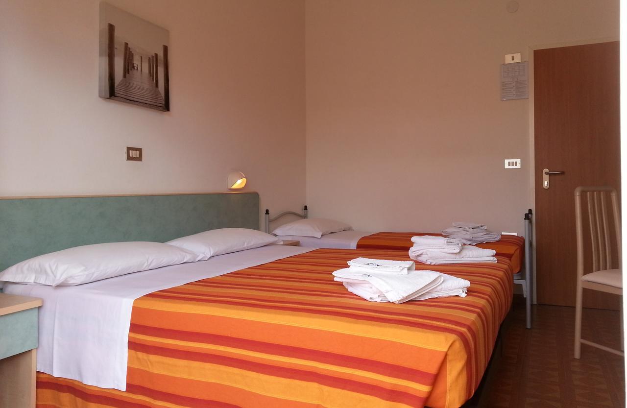 Albergo Santo Stefano Bellaria-Igea Marina Bagian luar foto